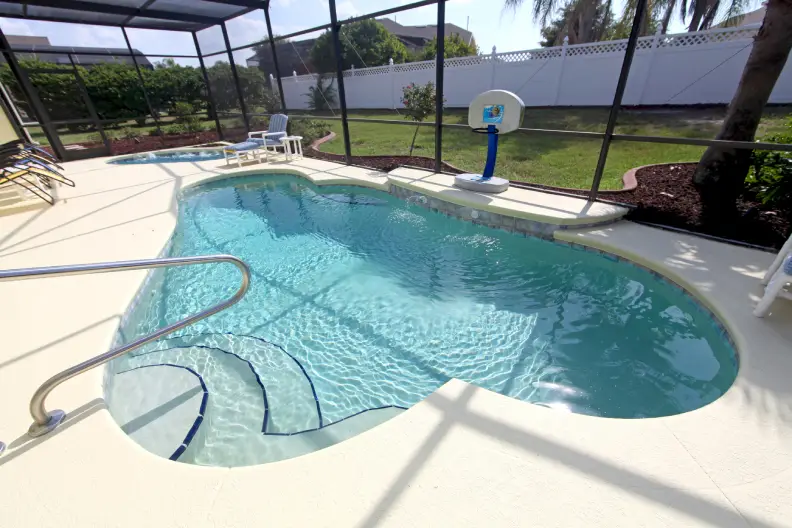 Pool Cleaner in Norwalk, CA